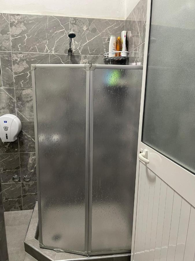 Apartament Gjergji Саранда Экстерьер фото